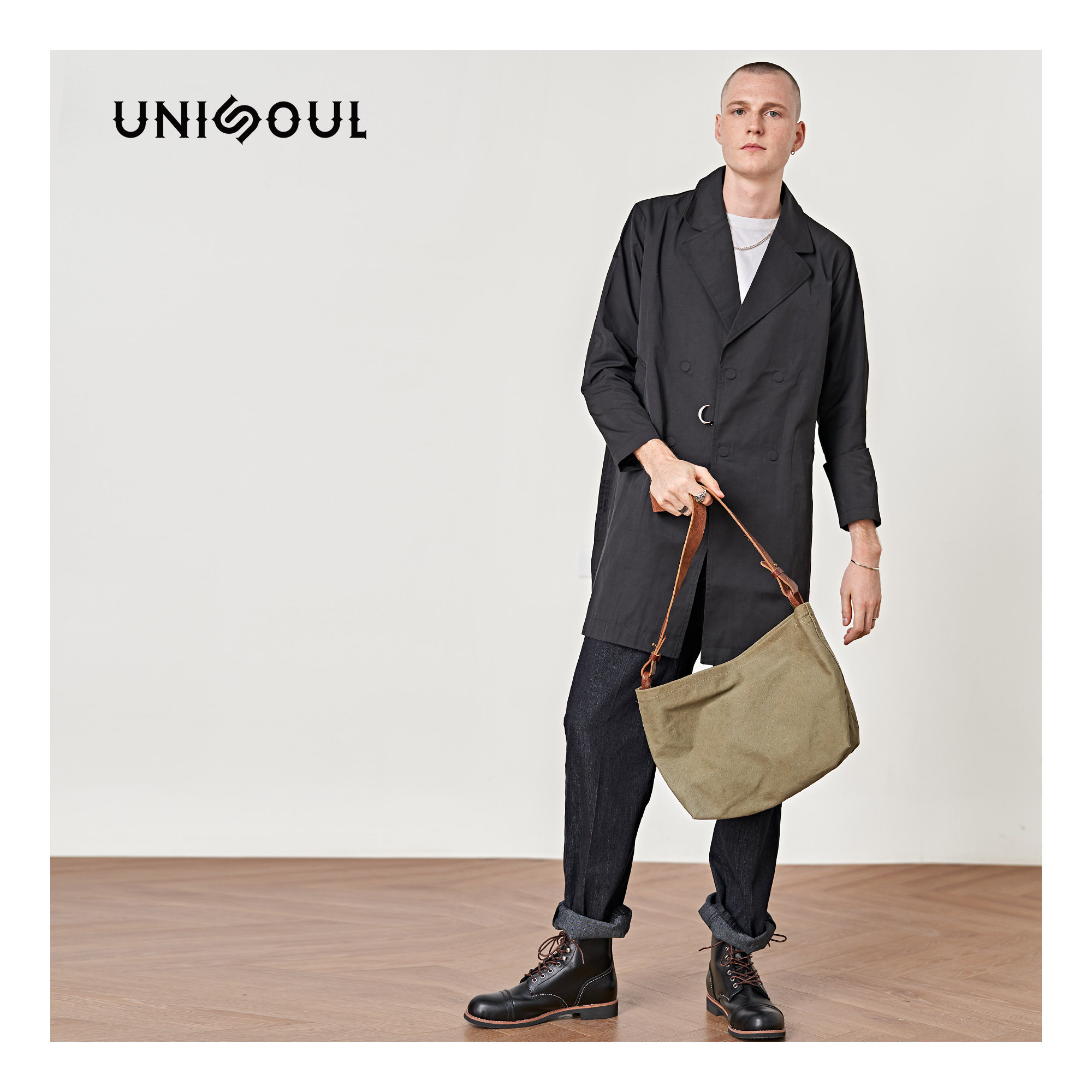 unisoul潮牌帆布配皮男包斜挎包 UNISOUL男士包袋