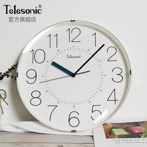 Uranus silent wall clock Japanese style simple living room decoration quartz clock round bedroom clock watch