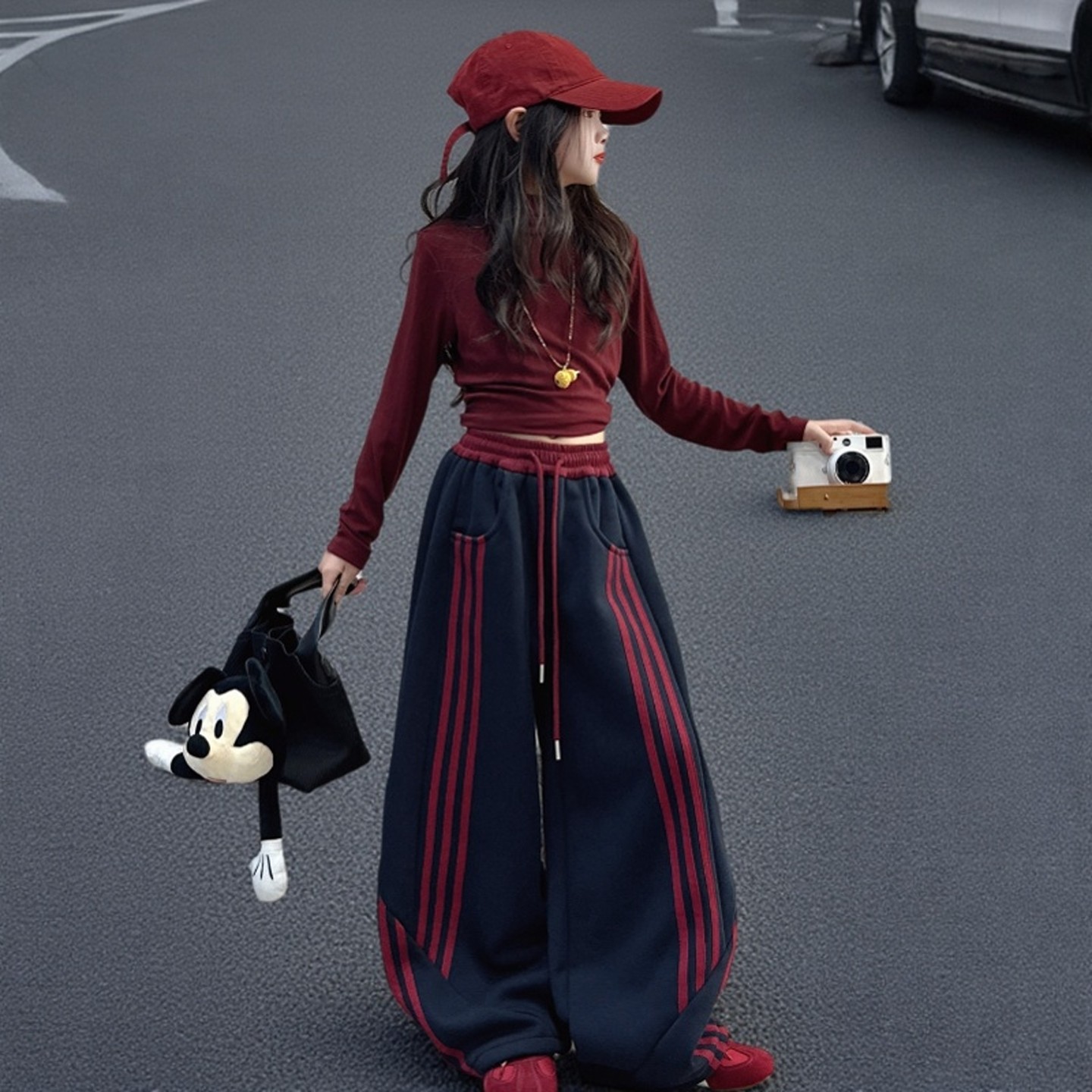 女童爵士街舞双面德绒T恤2025冬季新款一体绒加厚工装伞兵阔腿裤,淘宝优惠券,粉丝福利购,淘宝优惠卷