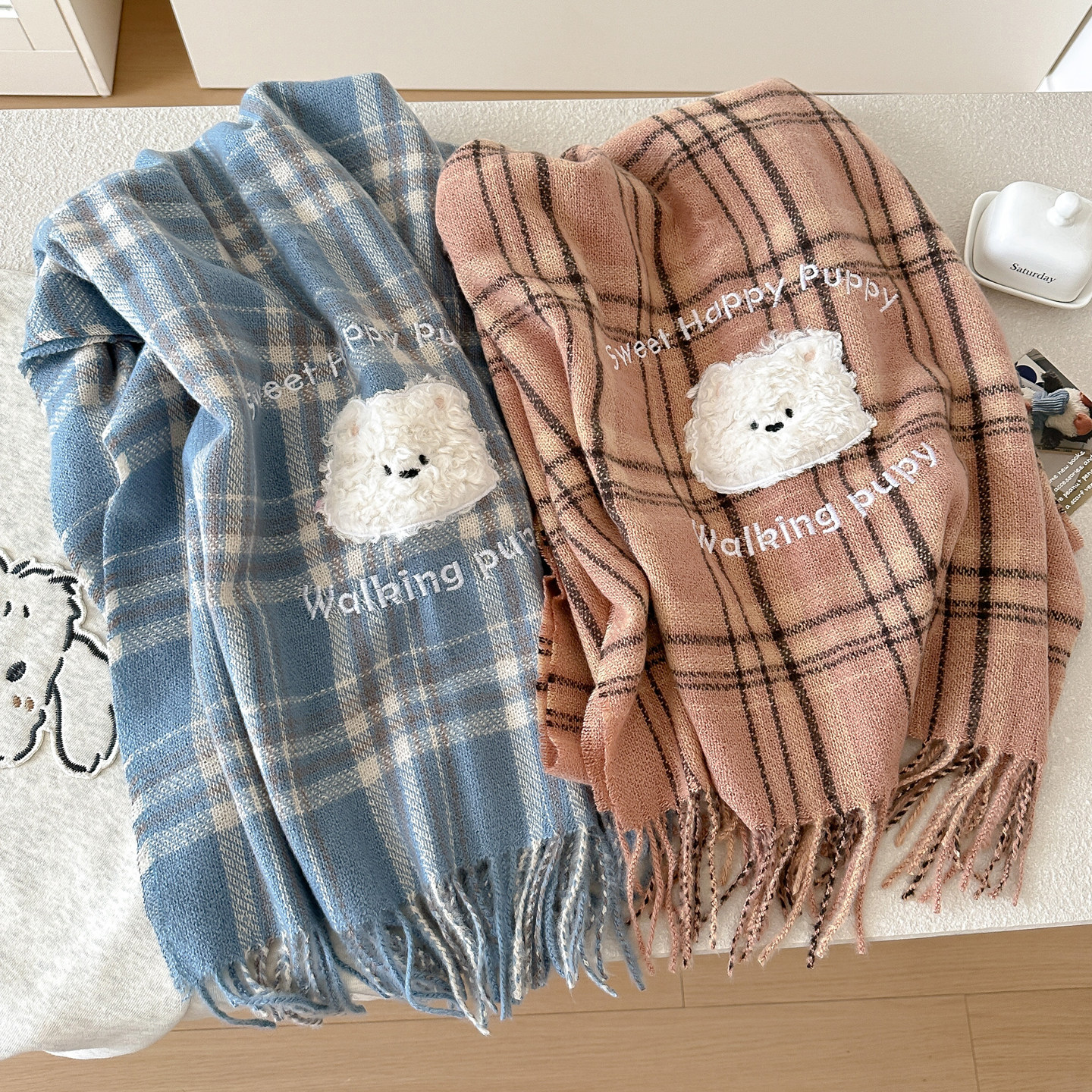 学院风格子仿羊绒围巾女生秋冬季护颈毛绒白色小熊围脖大披肩两用,淘宝优惠券,粉丝福利购,淘宝优惠卷