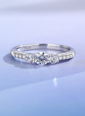 S925银欧美热销三石钻戒女小众高级感莫桑钻戒指排钻跨境饰品批发