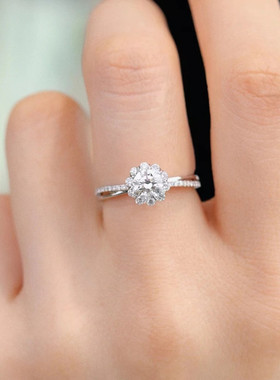 S925银莫桑钻戒指女不掉色高碳石一克拉闭口气质轻奢戒子厂家直播