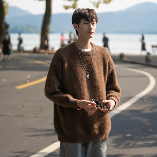 Round neck long sleeve mink velvet sweater for men and women