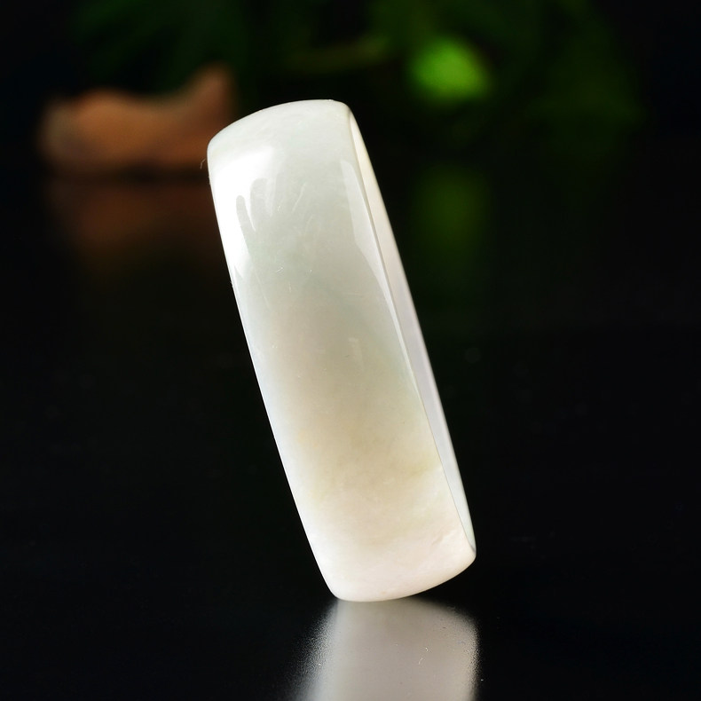 luxury legend奢华传说翡翠玉手镯 luxurylegend手饰