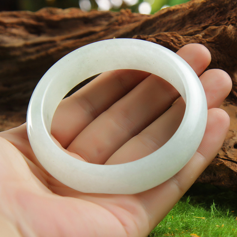 奢华传说锦瑟缘系列缅甸玉配证手镯 luxurylegend手饰