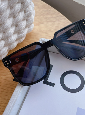 墨镜女款潮流朋克街拍太阳镜男网红款2025新款大脸显瘦方形遮阳镜