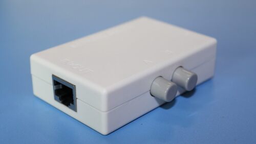全新正品迈拓MT-RJ45-2M 网络切换器2进1出 笔记本电脑内外网切换 - 图1