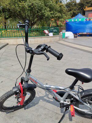 Children's bicycle stem accessories connected to booster