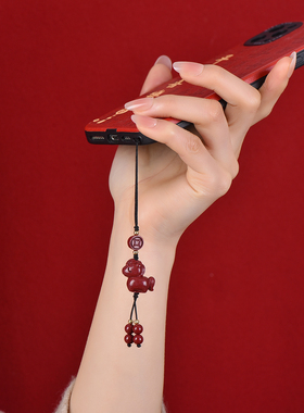 本命年朱砂小马手机挂件