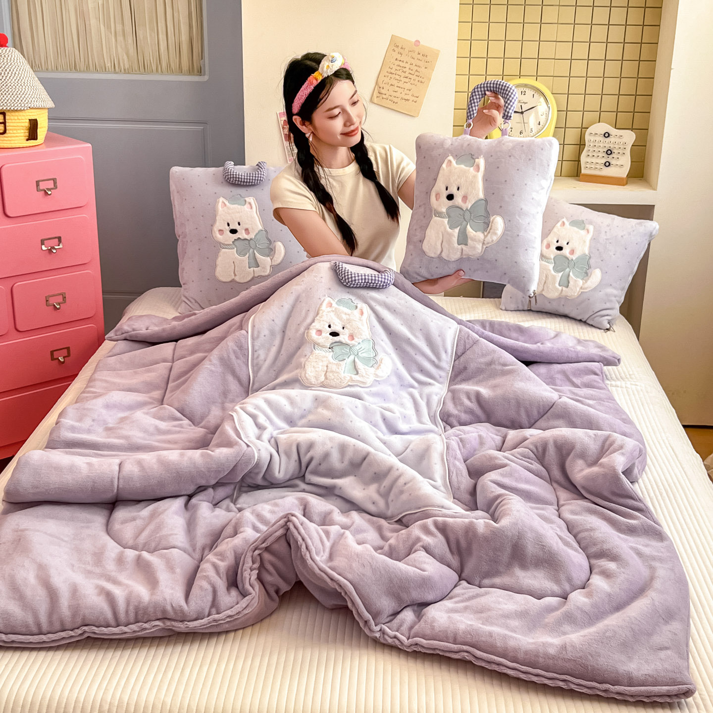 卡通牛奶绒抱枕毛毯被子加厚二合一可折叠车载靠枕办公室午睡毯子