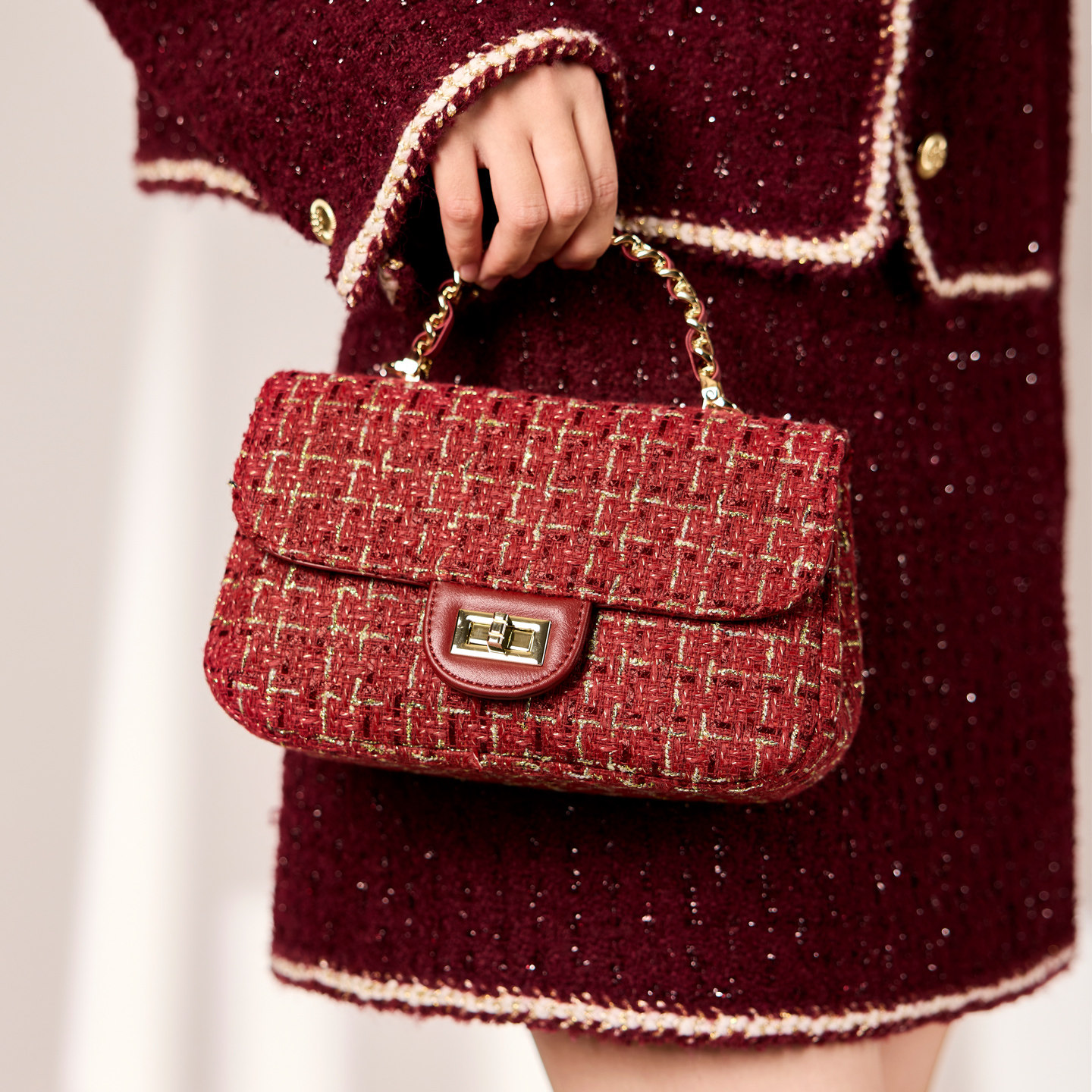 奥康 新款时尚百搭单肩斜挎包高级感小香风包包女包轻奢质感