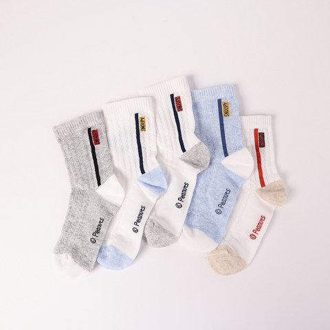 Snoopy student mid-calf socks all seasons pure cotton