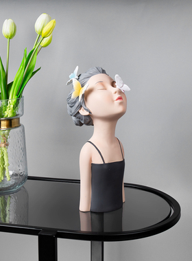 少女心简约现代风艺术样板间摆件