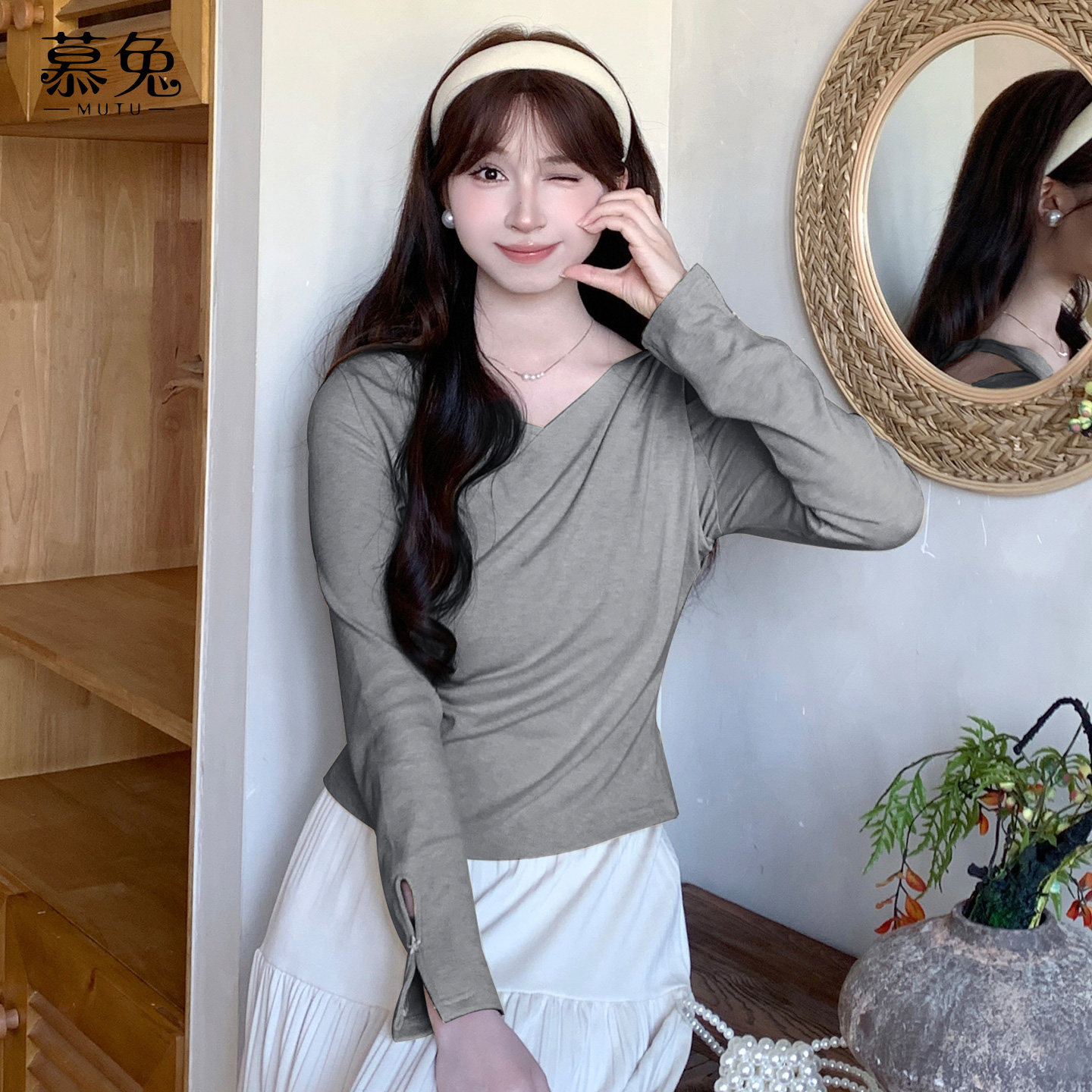 慕兔法式温柔风露肩长袖t恤女2026春季新款小个子设计感小众上衣,淘宝优惠券,粉丝福利购,淘宝优惠卷