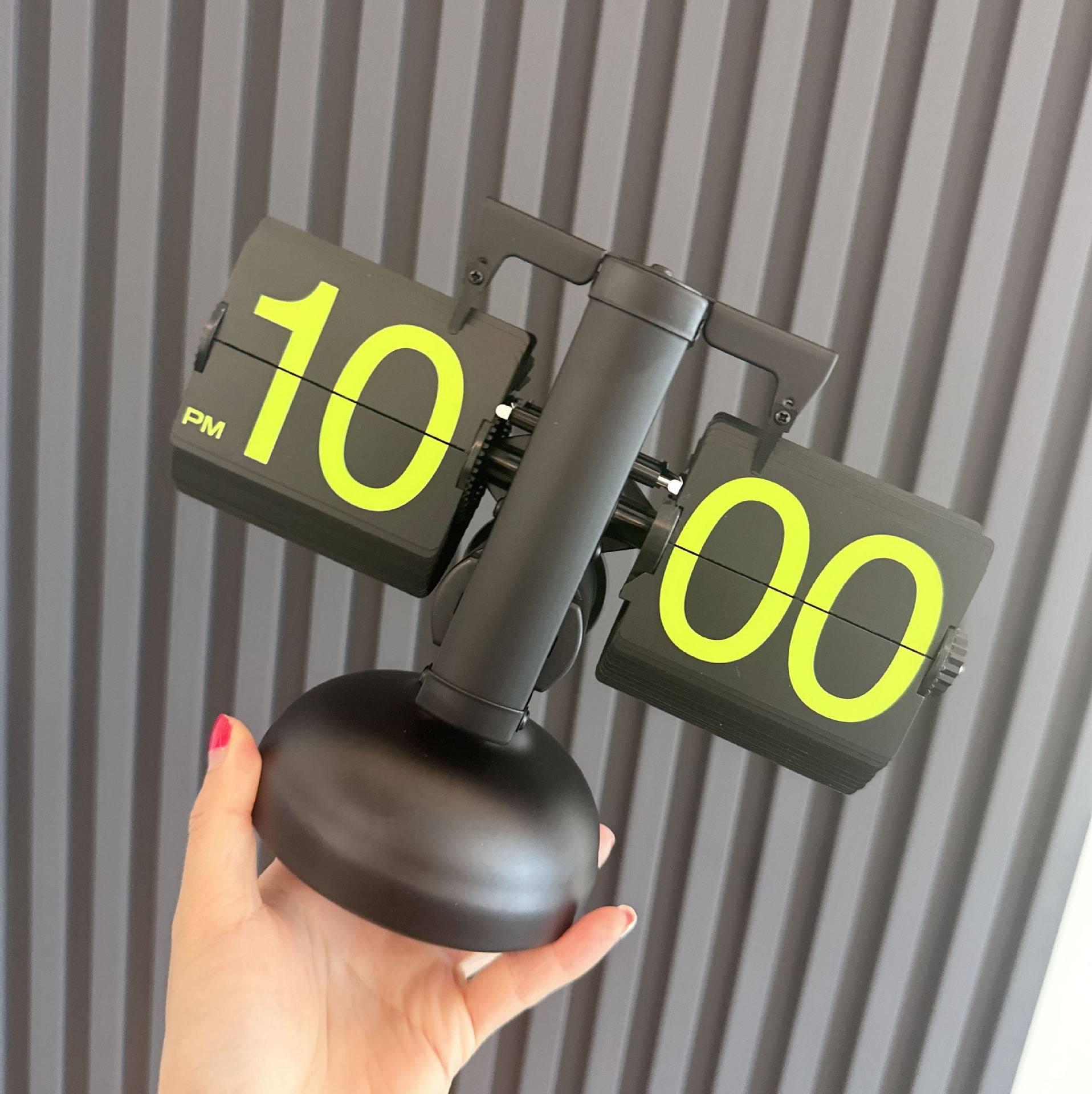 欧式自动翻页钟复古简约家居客厅座钟小天平机械翻页桌面摆件,淘宝优惠券,粉丝福利购,淘宝优惠卷