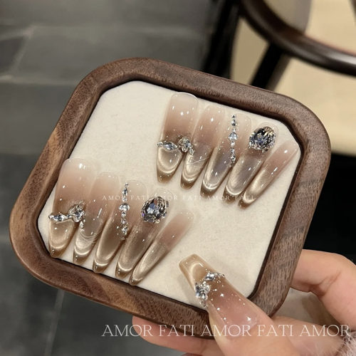 【星轨】手工穿戴甲香槟猫眼高级法式碎钻猫眼轻奢简约显白美甲贴 - 图1