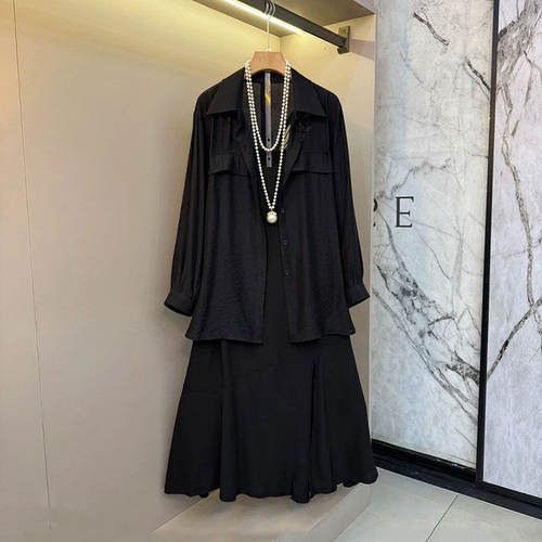 加肥大码女装2026新款时尚气质美背蝴蝶衬衫胖mm吊带裙休闲两件套 - 图2