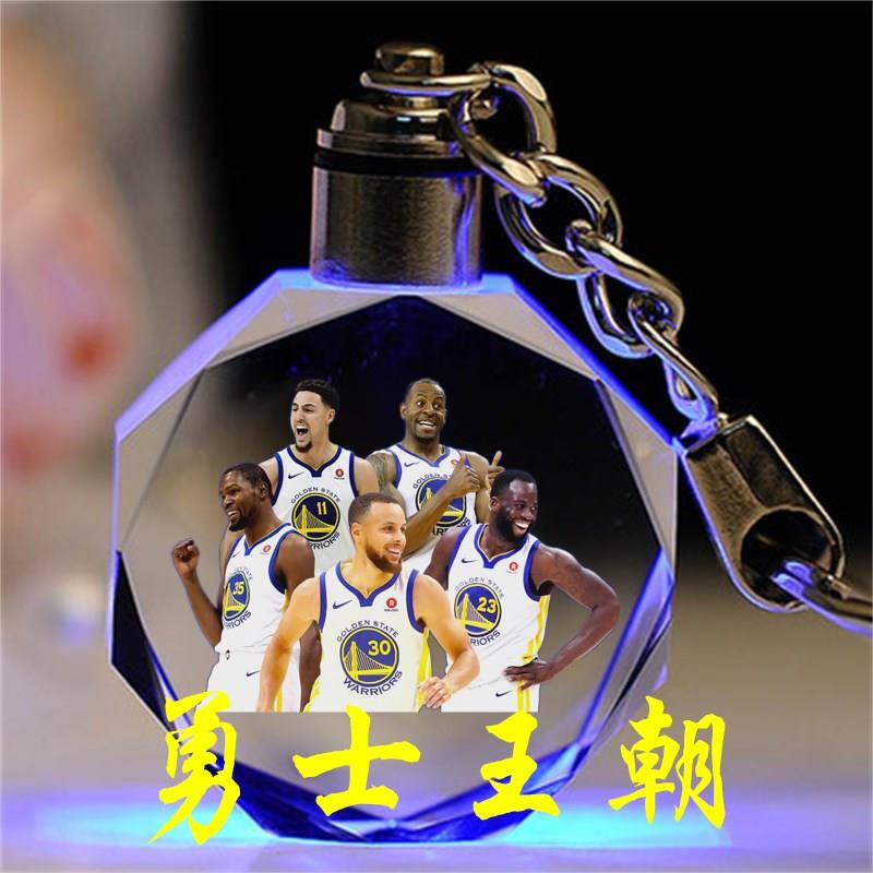 NBA球星水晶钥匙扣科比库里詹姆斯欧文书包挂件发光创意礼物纪念