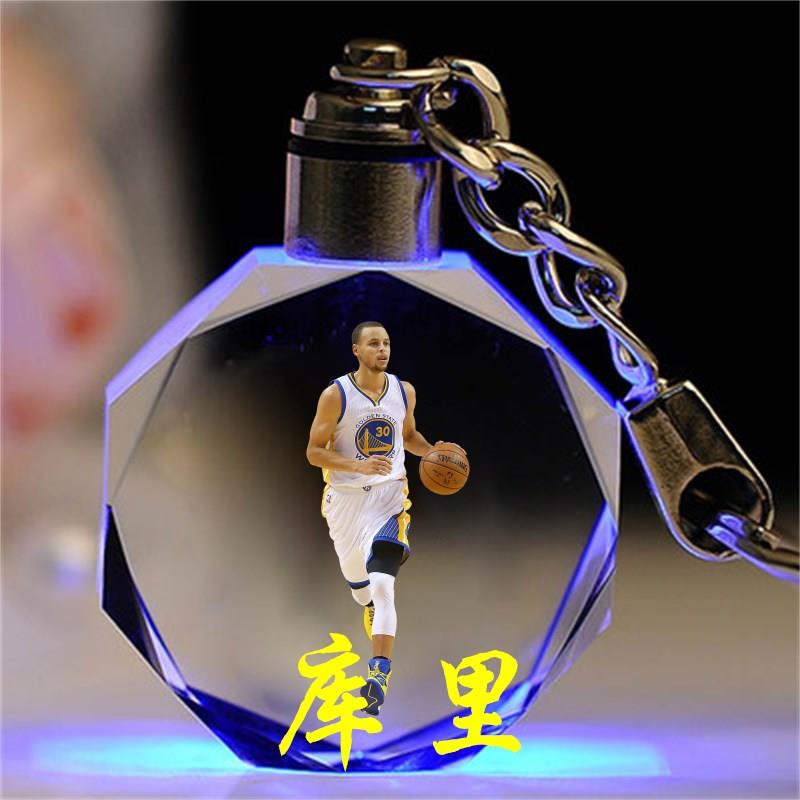 NBA球星水晶钥匙扣科比库里詹姆斯欧文书包挂件发光创意礼物纪念