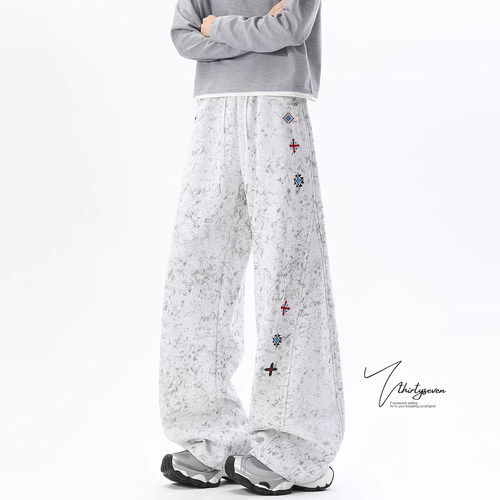 V37美式设计感小众刺绣弯刀卫裤男春季高街vibe扎染潮流运动裤子 - 图3