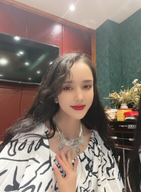 欧美复古风雕刻吊坠锁骨链合金