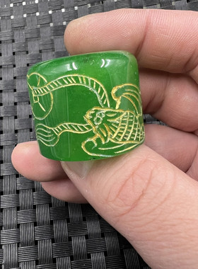 台湾碧玉石英岩玉扳指