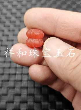 南红色玛瑙并蹄莲玉石散珠