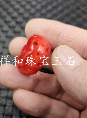 鸡血红铜钱玉石戒指碧绿色