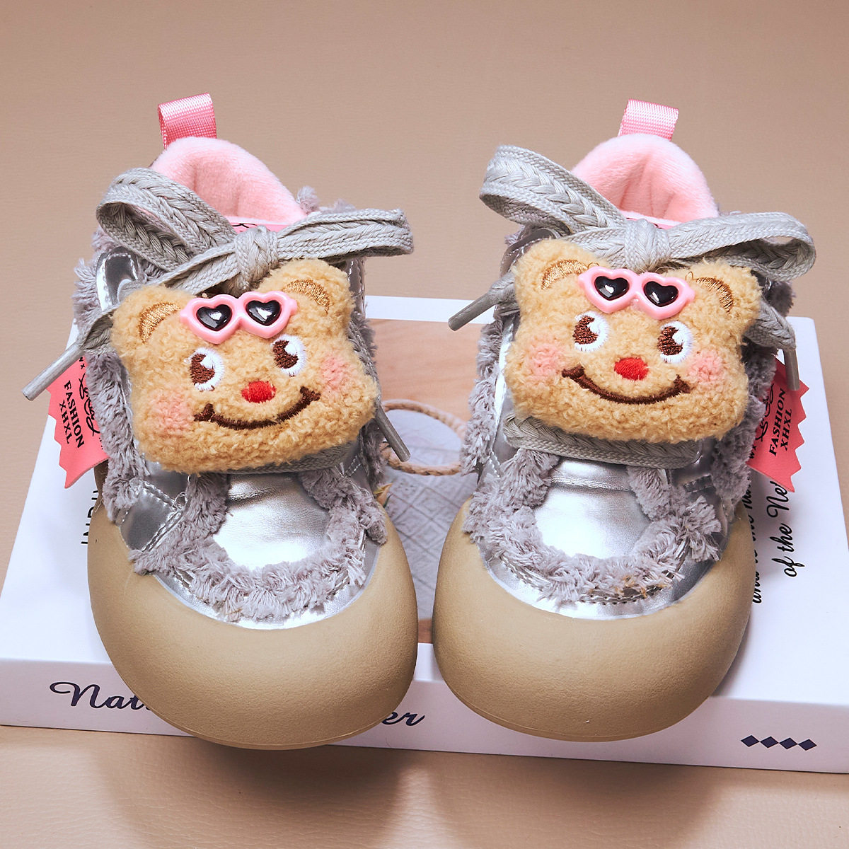 女童运动鞋2025春秋款中大童卡通美乐蒂板鞋中大童软底休闲板鞋潮,淘宝优惠券,粉丝福利购,淘宝优惠卷