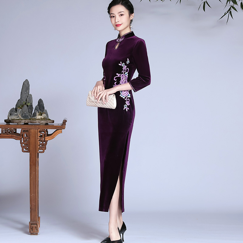 Purple lightweight elite cheongsam, retro velvet demi-season down jacket Purple lightweight elite cheongsam, retro velvet demi-season down jacket