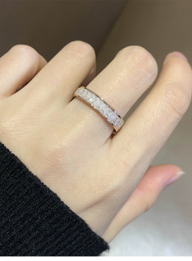 钛钢镀18k玫瑰金不褪色戒指