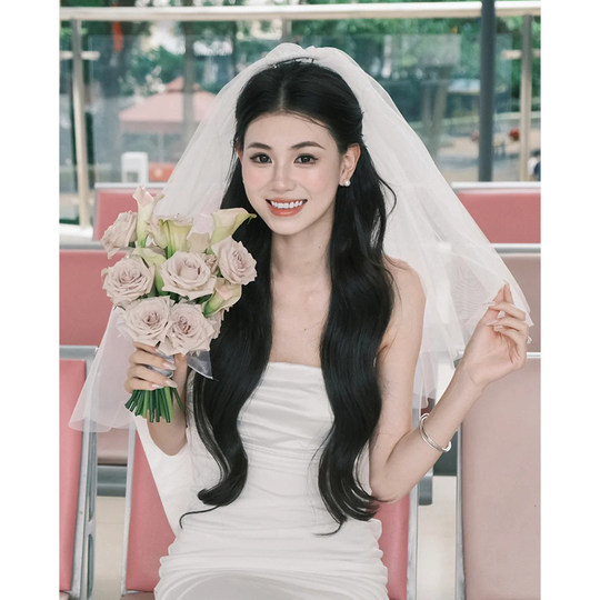 Forest style wedding dress certificate simple white puffy veil