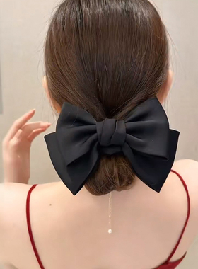 在逃公主黑色蝴蝶结大肠发圈女