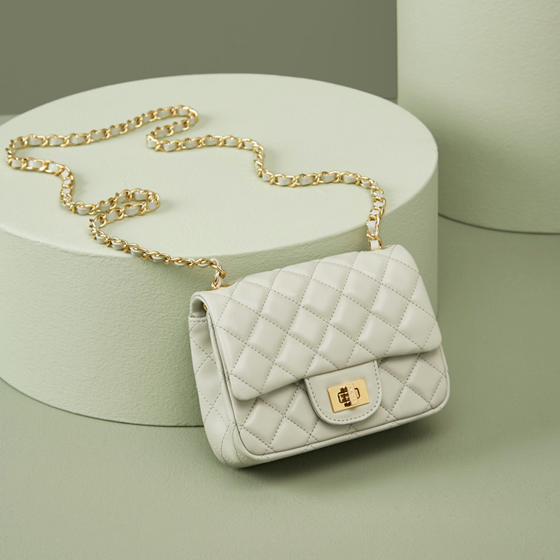 avalea质感羊纹牛皮小香风链条包 avalea女士包袋