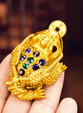 三足金蟾沙金色满钻镂空桌面摆件