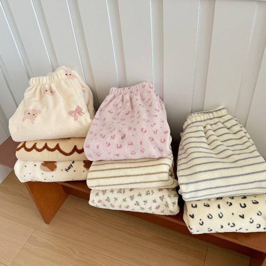 Can be worn outside with velvet and thickened pajamas snow velvet