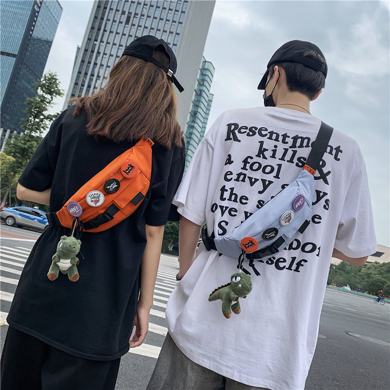 潮牌日系男士休闲小挎包斜跨女胸包 满江红箱包男士包袋