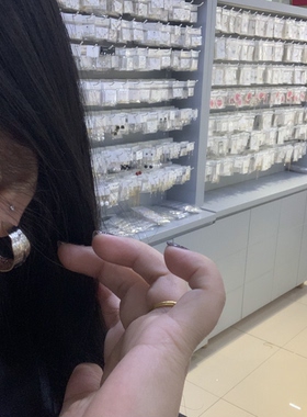 2025新款小众设计感不规则纹理耳圈气质简约百搭冷淡风耳环耳饰