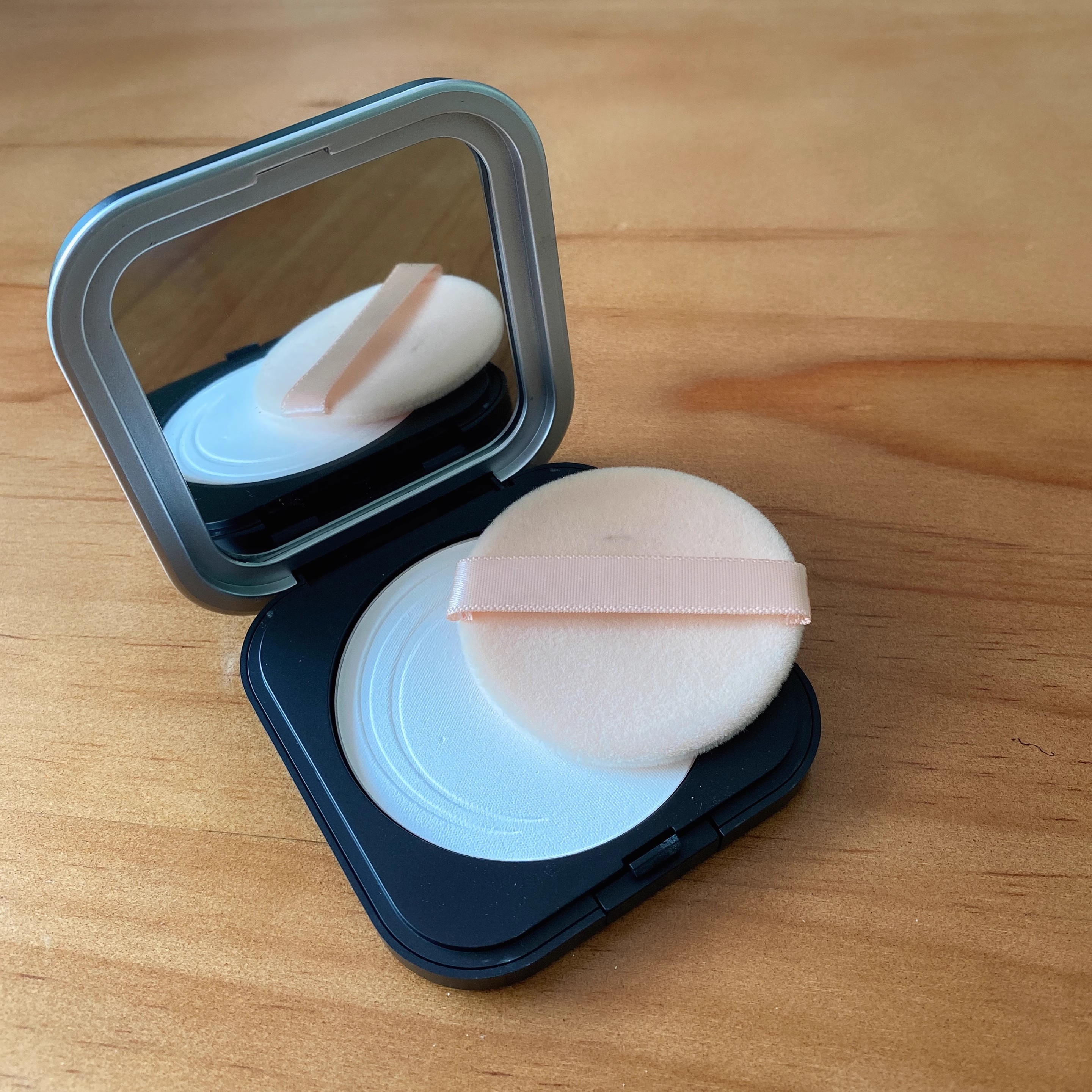 香蕉粉饼空盒KVD替换装盒压盘分装粉饼珍爱粉饼盒芭比布朗 - 图2