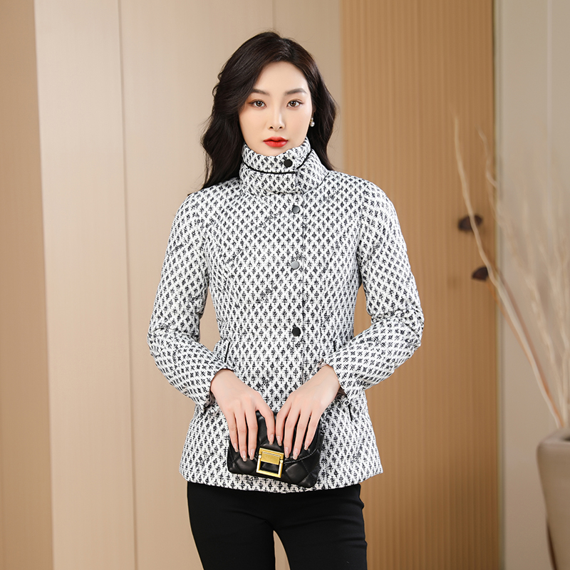 格子时尚高端羽绒服女短款高级感冬季新款收腰保暖白鸭绒外套6236,淘宝优惠券,粉丝福利购,淘宝优惠卷