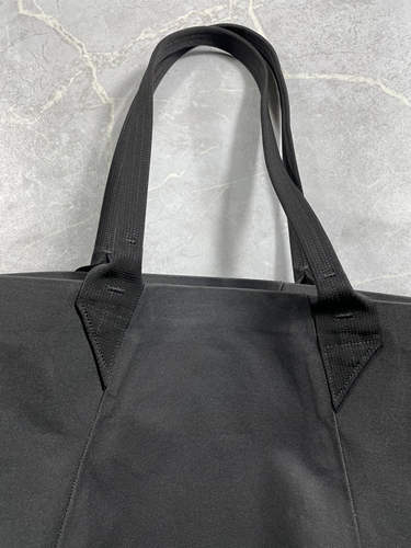 现货Arcteryx始祖鸟 CARRIER 45L 手提袋包 gear tote 防水托特包 - 图0