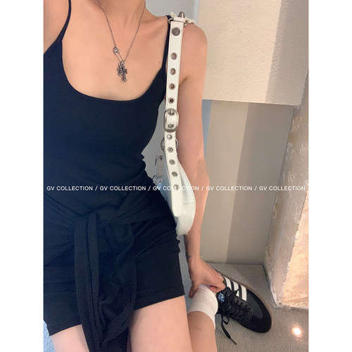 GV大白哥 元气夏日 设计感小众带胸垫系腰假两件连衣裙吊带裙女夏 - 图2