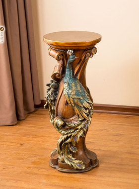 孔雀罗马柱电视柜旁边美式