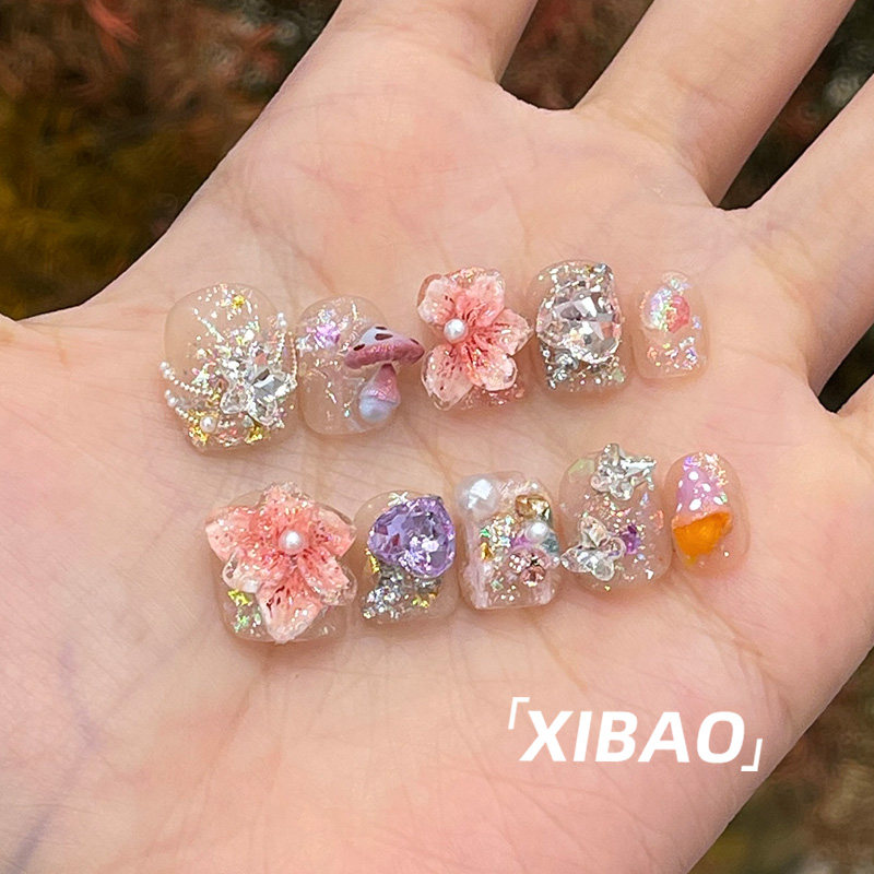 重工穿戴甲2025新款高级感绝美短款指甲贴片手工轻奢春天穿戴美甲,淘宝优惠券,粉丝福利购,淘宝优惠卷