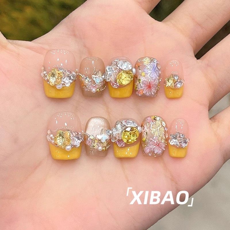 重工穿戴甲短款精致法式穿戴美甲2025新款高级感手工绝美指甲贴片,淘宝优惠券,粉丝福利购,淘宝优惠卷