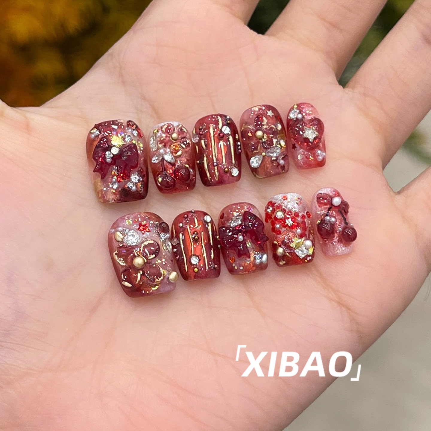 红色穿戴甲短款重工显白穿戴美甲2025新款高级感手工爆款指甲贴片,淘宝优惠券,粉丝福利购,淘宝优惠卷