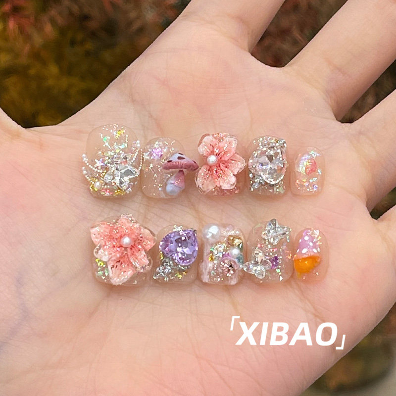 重工穿戴甲2025新款高级感绝美短款指甲贴片手工轻奢春天穿戴美甲,淘宝优惠券,粉丝福利购,淘宝优惠卷