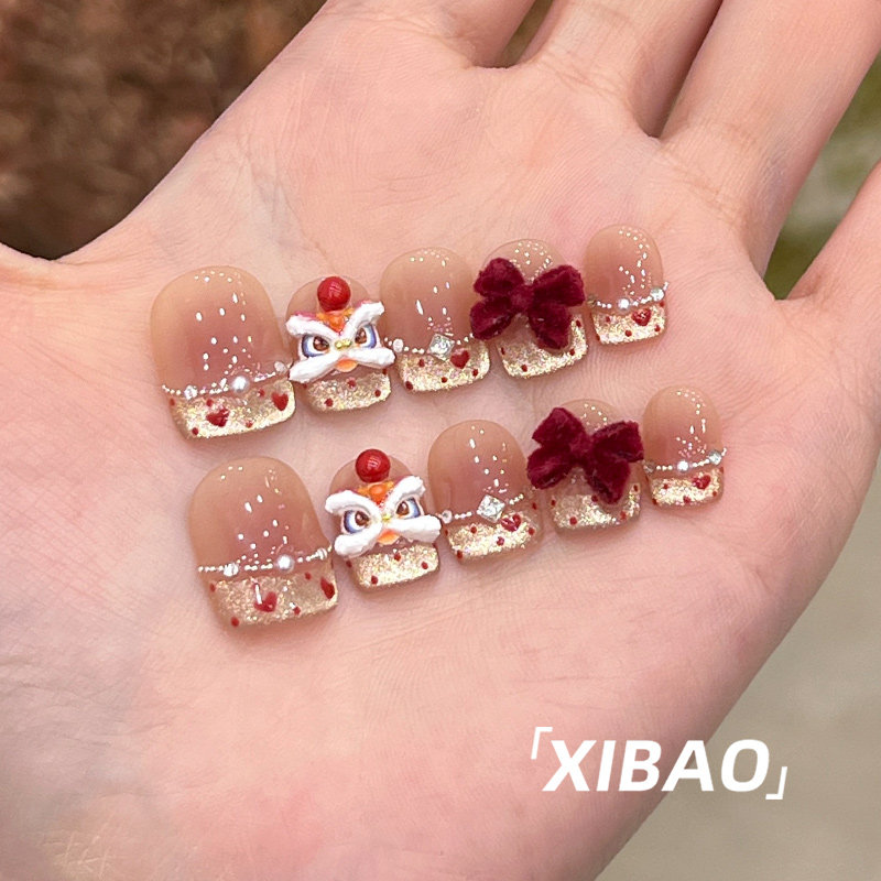 醒狮穿戴甲短款手工精致穿戴美甲2025新款高级感法式裸色指甲贴片,淘宝优惠券,粉丝福利购,淘宝优惠卷