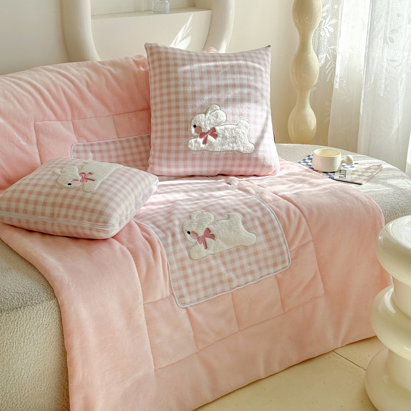 软萌牛奶绒抱枕被子两用沙发车载毯子多功能午睡便携二合一抱枕被,淘宝优惠券,粉丝福利购,淘宝优惠卷