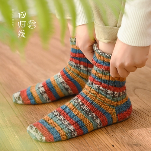 Плетеные шерстяные носки, клубок пряжи, кукла, DIY, связать своими руками